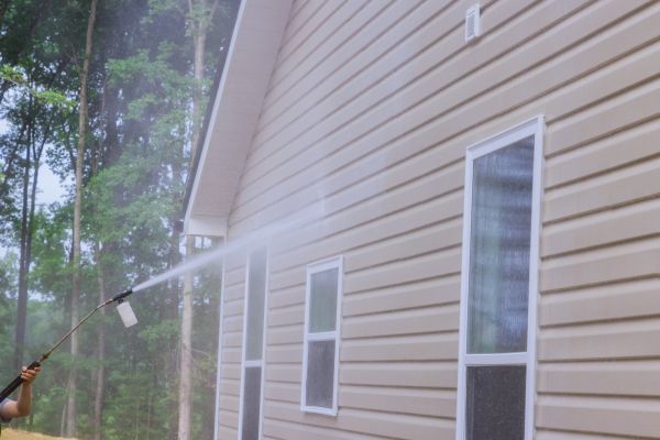 House Washing in Elmhurst