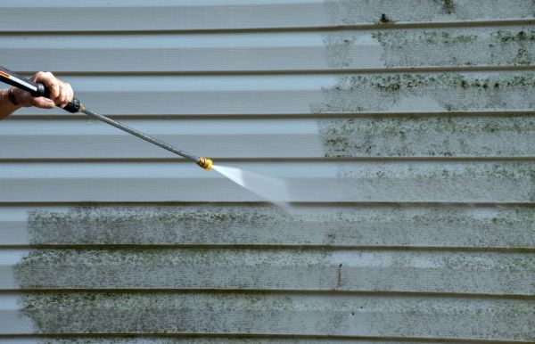 House Pressure Cleaning in Elmhurst