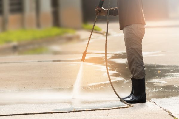 Residential Concrete Cleaning in Elmhurst