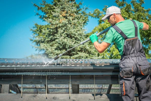 Gutter Power Washing in Elmhurst