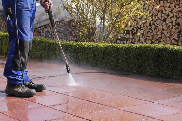 Cost of Driveway Pavers Cleaning in Elmhurst