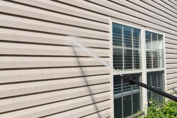 House Pressure Washing in Elmhurst