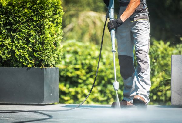 Condo Patio Cleaning in Elmhurst