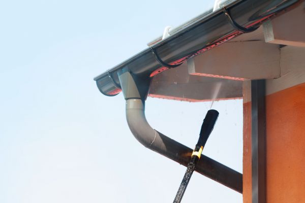 Cost of Eaves Power Washing in Elmhurst