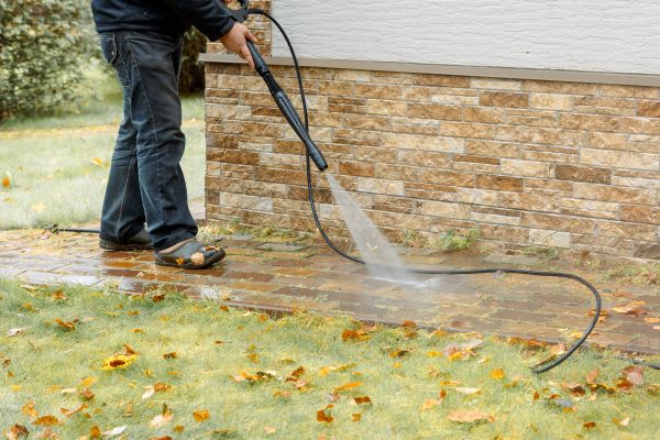 Cost of Residential Powerwashing in Elmhurst